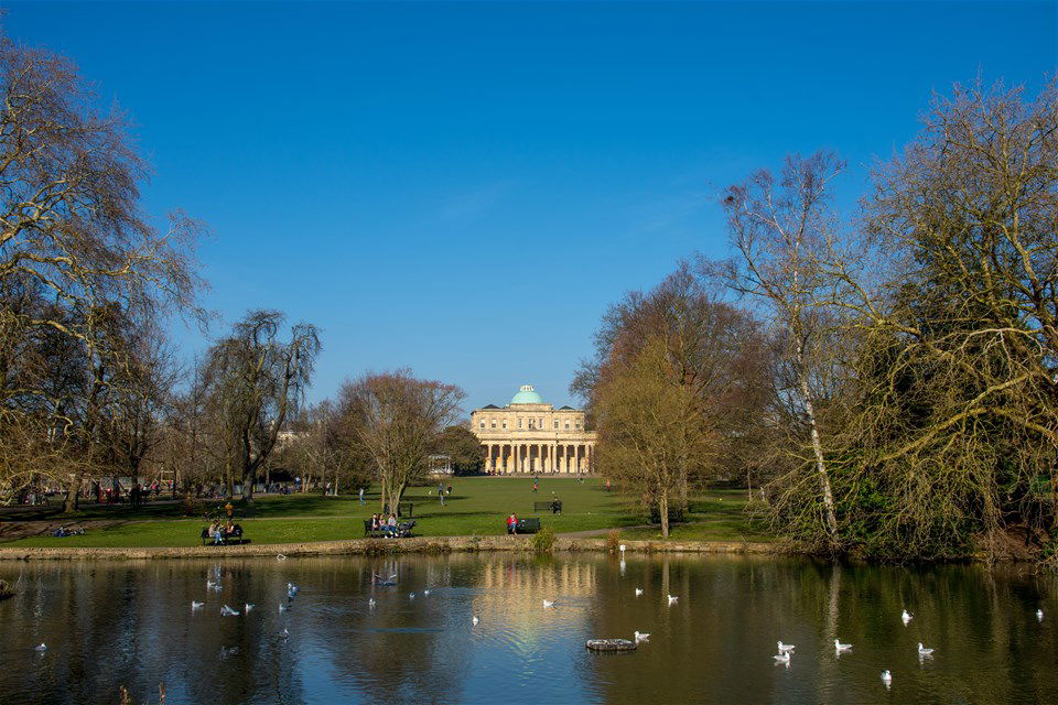 16-places-to-enjoy-the-best-seaside-holidays-in-the-uk-hand-luggage